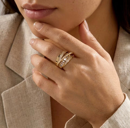 Luxe Twist Pavé Ring